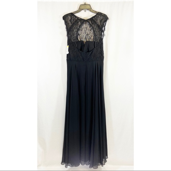 Hayley Paige Occasions Dresses & Skirts - Hayley Paige Lace bodice dress